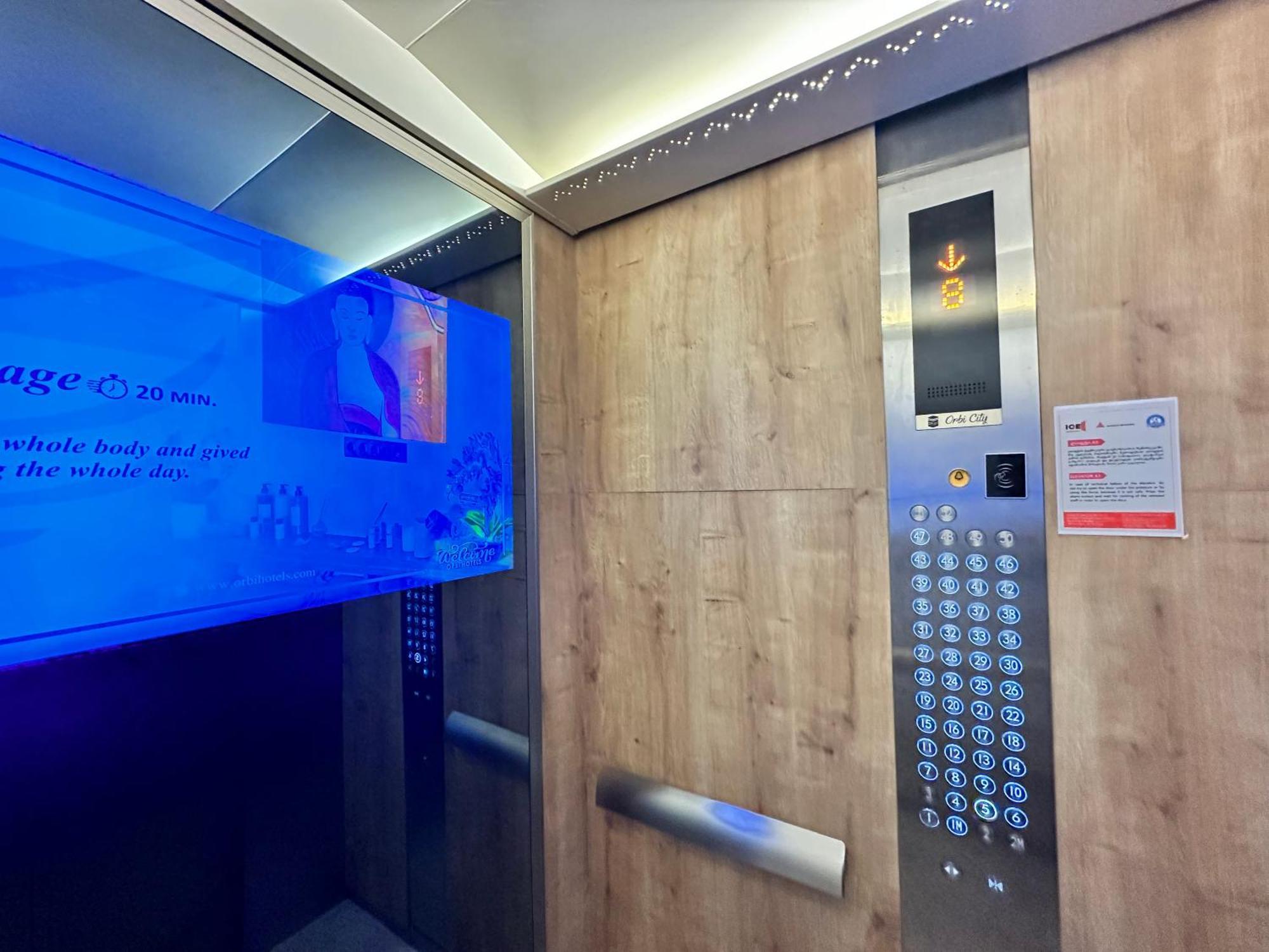 Orbi Lux Studio Батуми Экстерьер фото